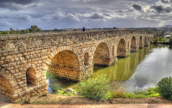 Римский каменный мост. Автор24 — интернет-биржа студенческих работ