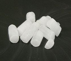 Сухой лёд (твёрдый диоксид углерода)